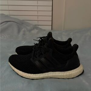 Black Adidas Ultra boost
